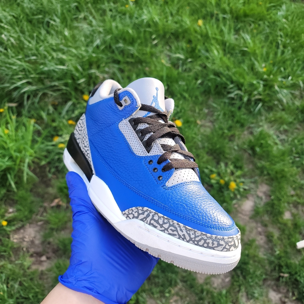 Jordan 3 Varsity Royal